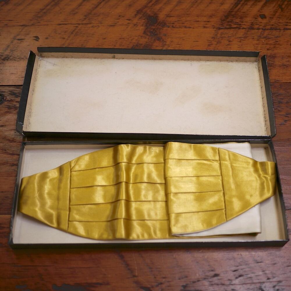 Vtg Shiny Gold Formal Wear Prom Wedding Tux Cummerbund Adjustable Waist 26-40